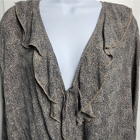 LUCY LOVE Leopard Print Blouse - Picture 2 of 8